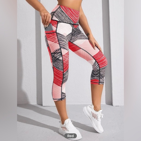 Trendy Color-block Stripe Mid-Calf Length Leggings With Side Phone Pocket *NEW* - Picture 2 of 15